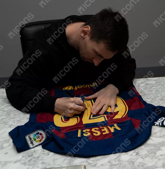 Lionel Messi Official FC Barcelona Back Signed And Framed 2019-20 Home Shirt: 672 Goals Edition