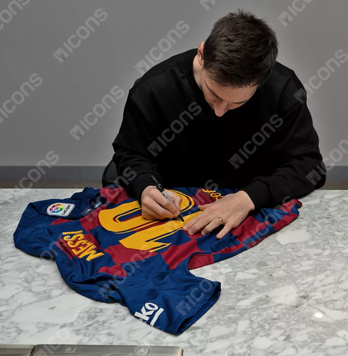 Lionel Messi Official FC Barcelona Back Signed And Framed 2019-20 Home Shirt