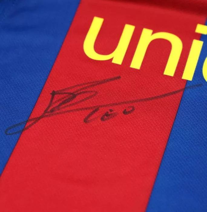 Lionel Messi Official FC Barcelona Front Signed And Framed 2010-11 Home Shirt