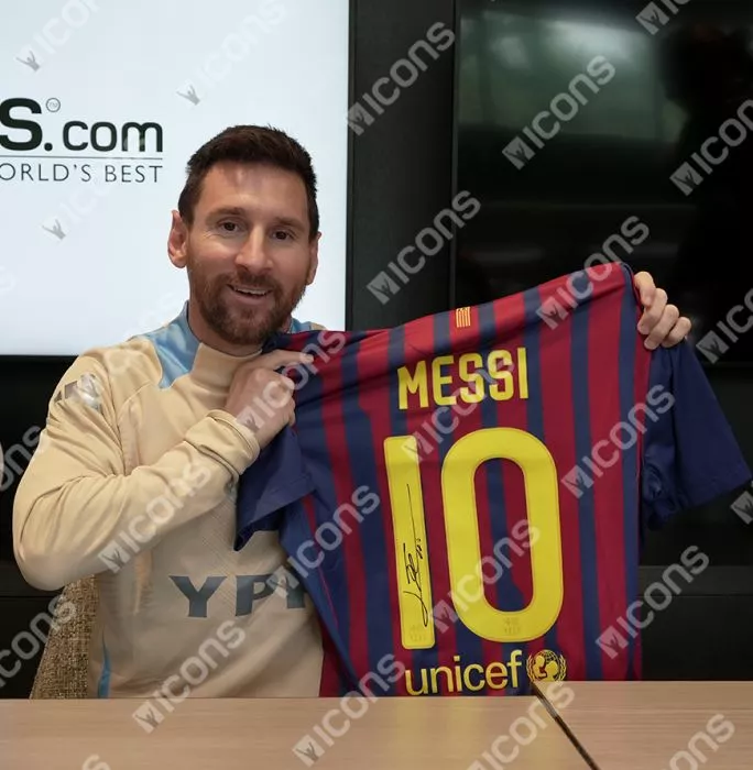 Lionel Messi Official FC Barcelona Official Back Signed And Framed 2011-12 Home Shirt