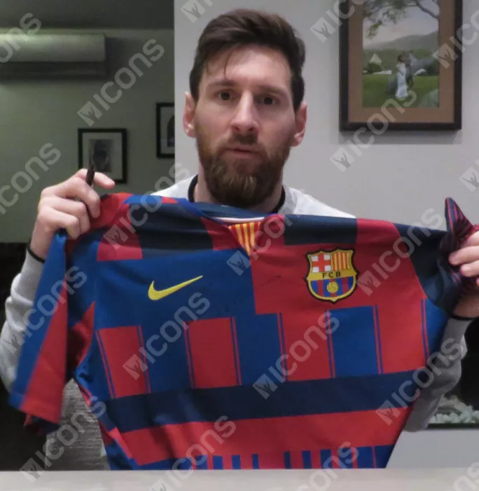 Lionel Messi Official Front Signed FC Barcelona Home Shirt In Classic Frame: Nike 20-Year Anniversary Special Edition
