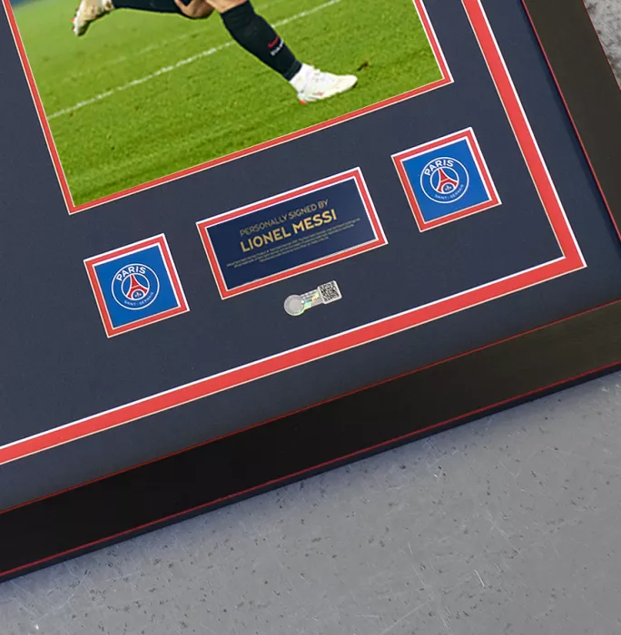 Lionel Messi Official Paris Saint-Germain Back Signed And Framed 2021-22 Third Shirt