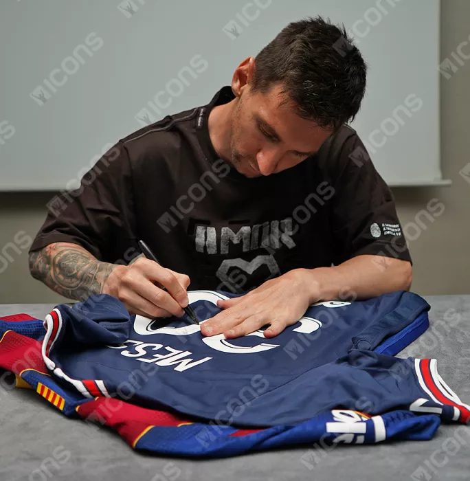 Lionel Messi Official Paris Saint-Germain Back Signed And Framed 2021-22 Home Shirt: Icon Edition