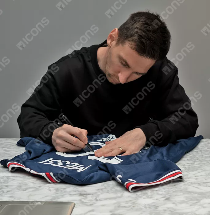 Lionel Messi Official Paris Saint-Germain Back Signed And Framed 2021-22 Home Shirt