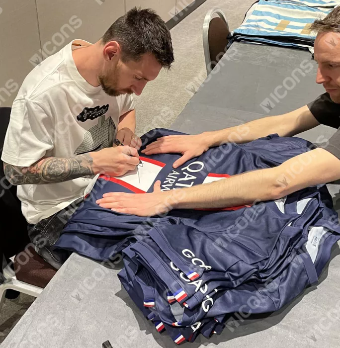 Lionel Messi Official Paris Saint-Germain Front Signed And Framed 2022-23 Home Shirt