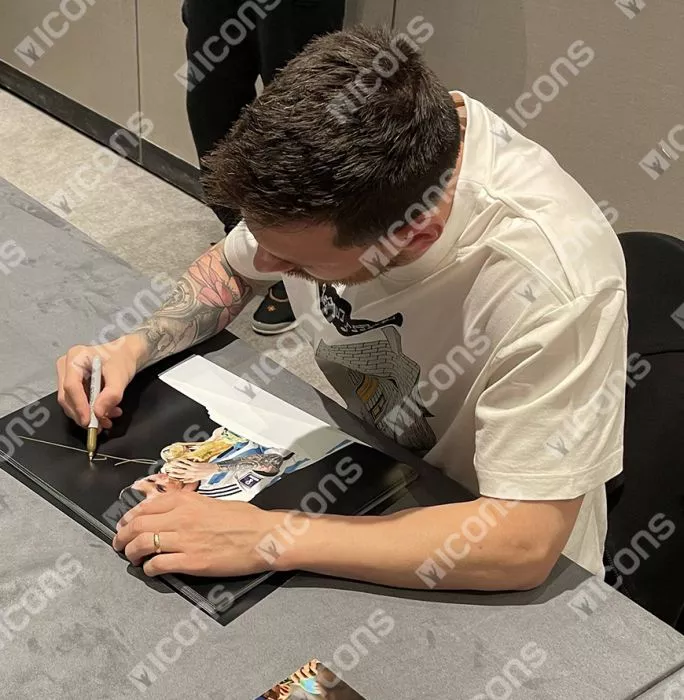 Lionel Messi Official Signed Argentina Photo In Black Wooden Frame: 2022 FIFA World Cup Winner