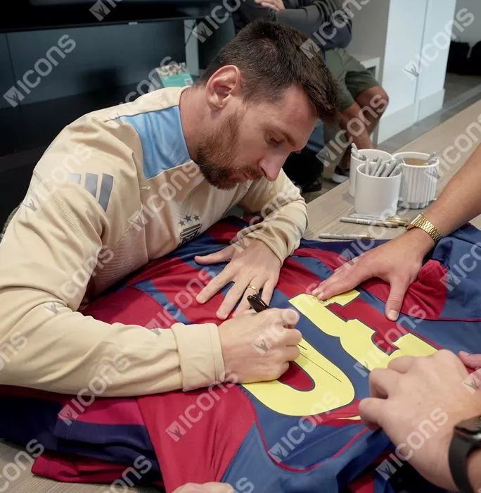 Lionel Messi Official UEFA Champions League Official Back Signed And Hero Framed FC Barcelona 2004-05 Home Shirt