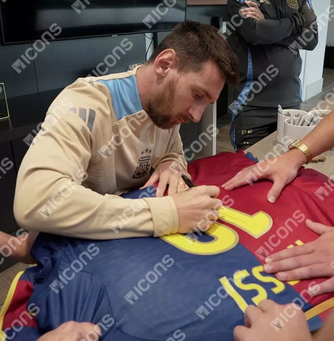 Lionel Messi Official UEFA Champions League Official Back Signed And Hero Framed FC Barcelona 2008-09 Home Shirt