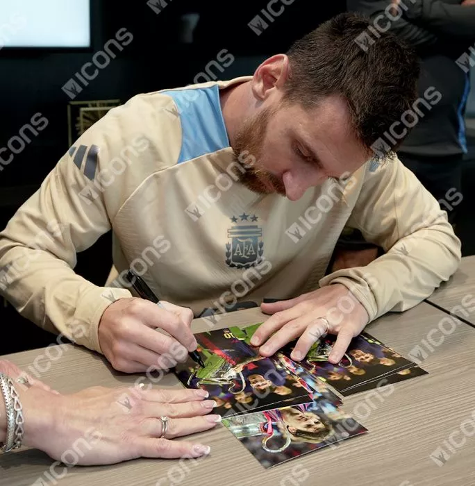 Lionel Messi Official UEFA Champions League Signed 3D Mini Replica Trophy On Stand: 2011 Winner