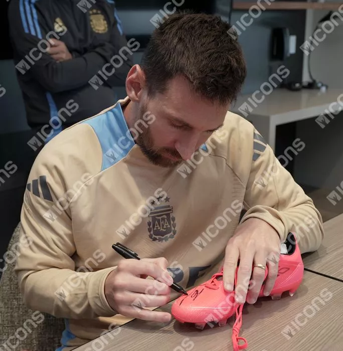 Lionel Messi Signed Adidas F50 Pro FG Firm Ground Boot In Bubble Frame: Option 1