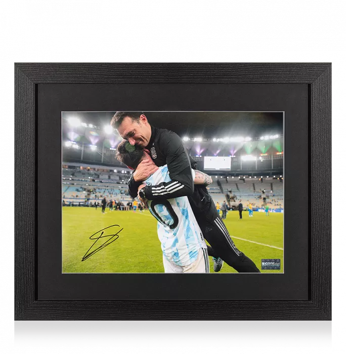 Lionel Scaloni Signed Argentina Photo In Black Wooden Frame: 2021 Copa America Winner