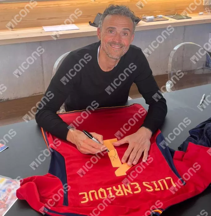 Luis Enrique Back Signed Spain 2022 Home Shirt With Fan Style Numbers