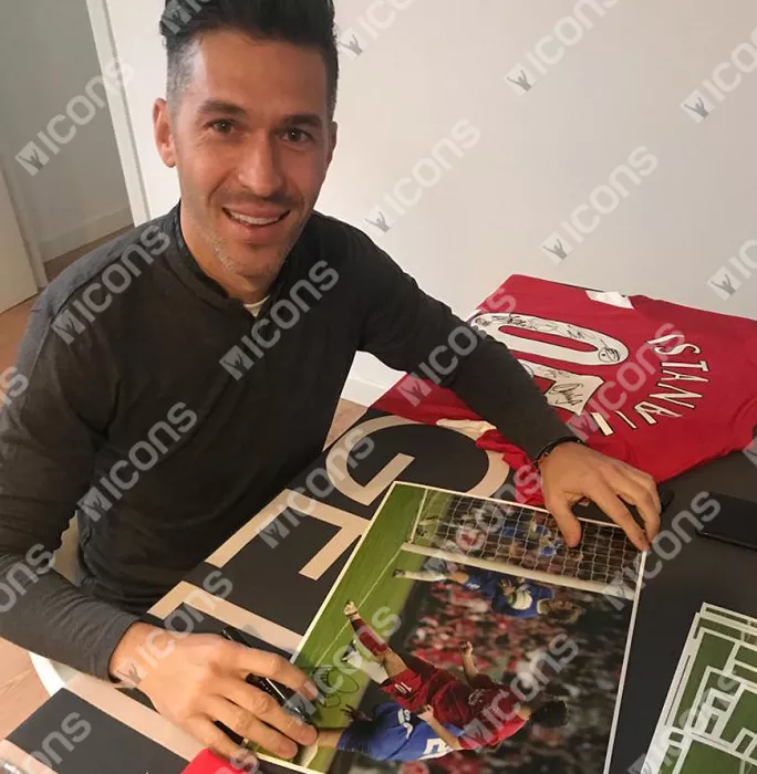 Luis Garcia Signed Liverpool Photo: 'Ghost Goal' Vs Chelsea