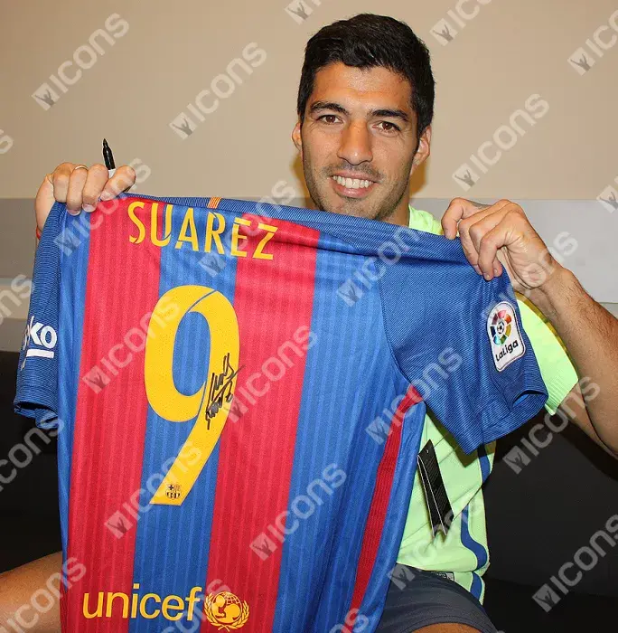 Luis Suarez Back Signed FC Barcelona 2016-17 Home Shirt In Classic Frame