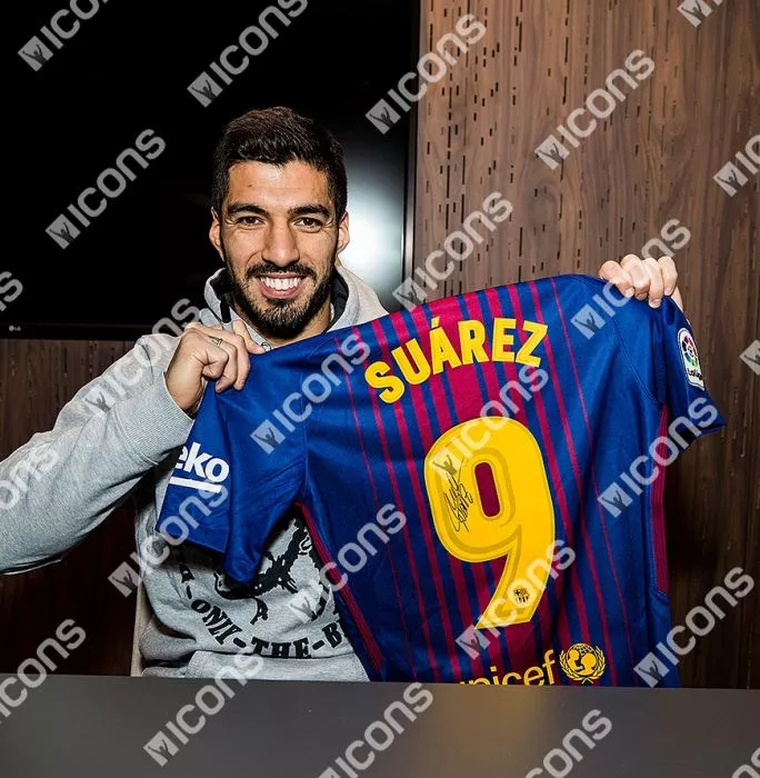 Luis Suarez Back Signed FC Barcelona 2017-18 Home Shirt In Classic Frame