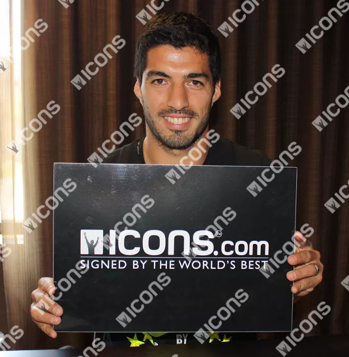 Luis Suarez Front Signed FC Barcelona 2014-15 Home Shirt In Hero Frame: Option 1