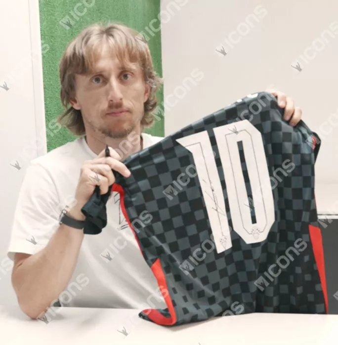 Luka Modric Back Signed Croatia 2020-21 Away Shirt In Classic Frame