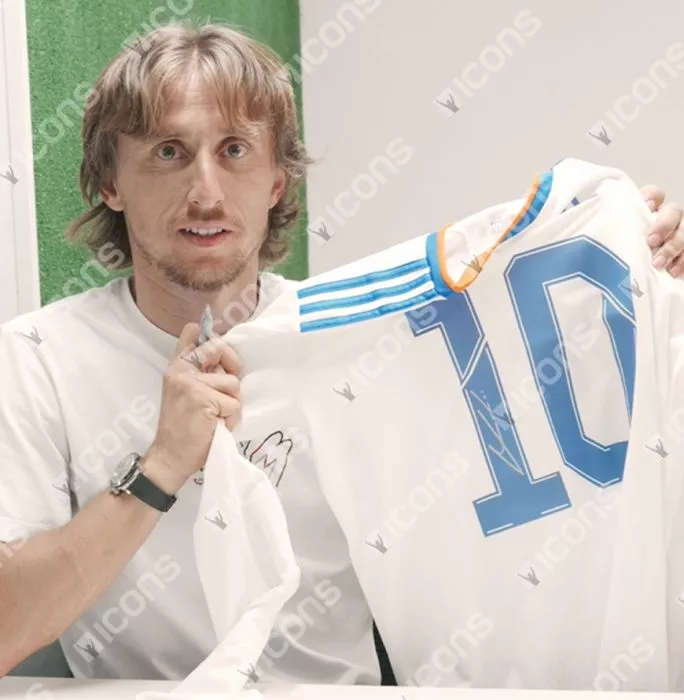 Luka Modric Back Signed Real Madrid 2021-22 Long Sleeve Home Shirt With Fan Style Numbers: UCL Edition