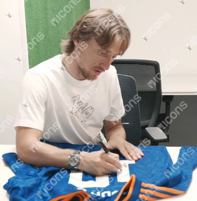 Luka Modric Back Signed Real Madrid 2021-22 Long Sleeve Away Shirt