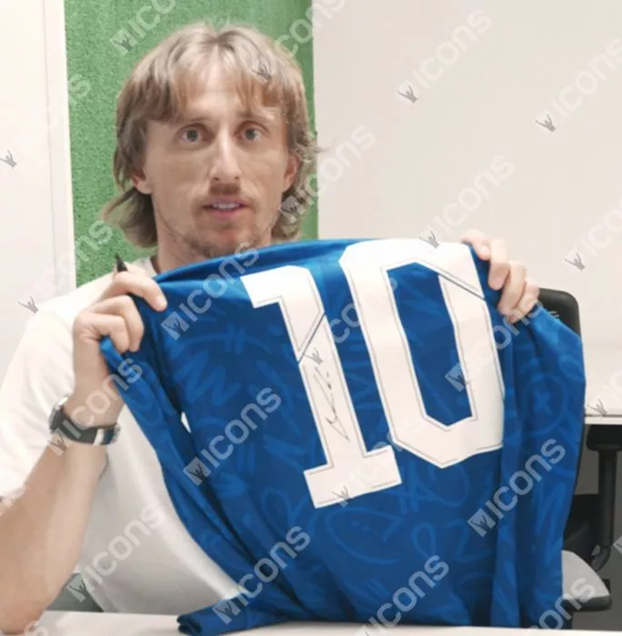 Luka Modric Back Signed Real Madrid 2021-22 Long Sleeve Away Shirt