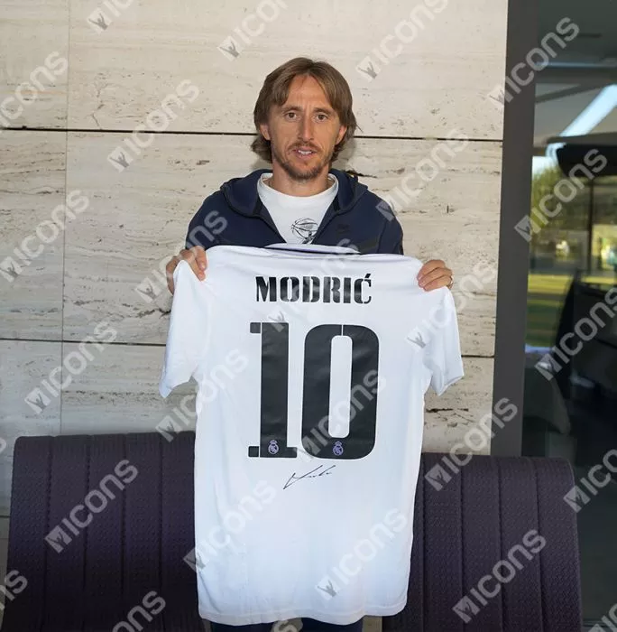 Luka Modric Back Signed Real Madrid 2022-23 Home Shirt