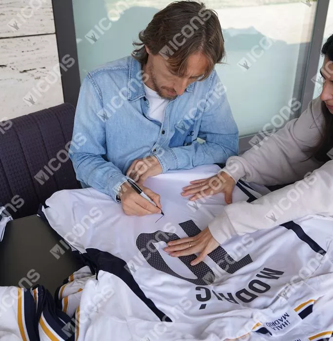 Luka Modric Back Signed Real Madrid 2023-24 Home Shirt In Classic Frame