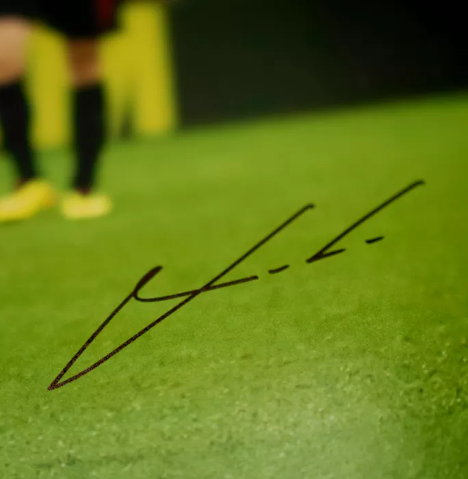 Luka Modric Signed Croatia Photo In Black Wooden Frame: Goal Vs Argentina