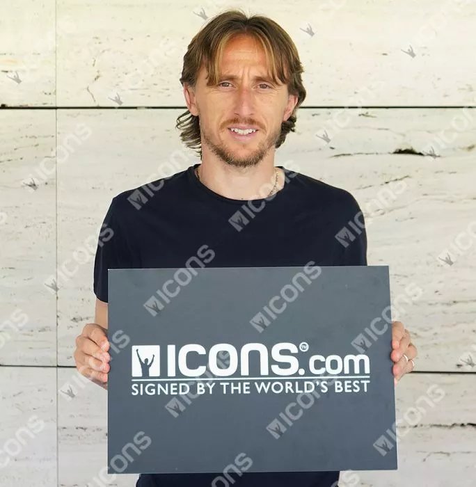 Luka Modric Signed Real Madrid Photo: 2022 UEFA Champions League Winner