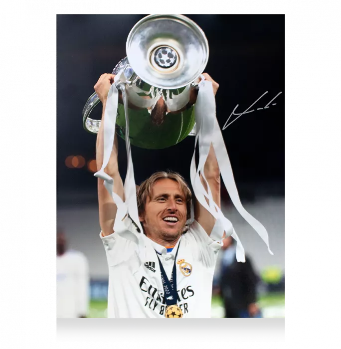 Luka Modric Signed Real Madrid Photo: 2022 UEFA Champions League Winner