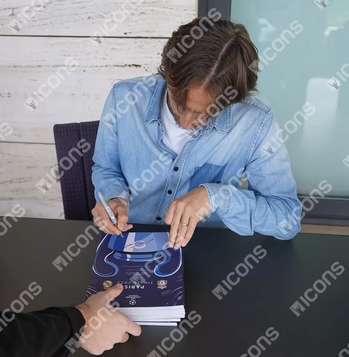 Luka Modric Signed UEFA Champions League Final 2022 Programme