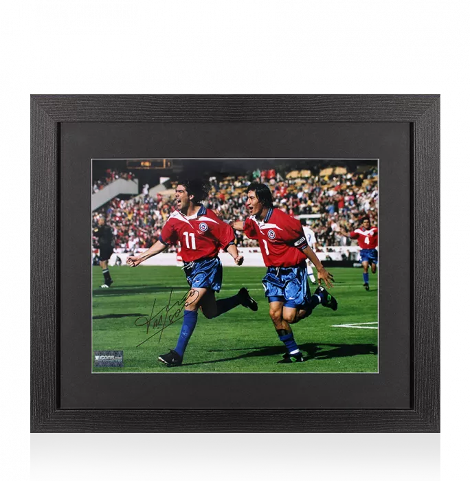 Marcelo Salas Signed Chile Photo In Black Wooden Frame: 1998 FIFA World Cup Goal vs Italy