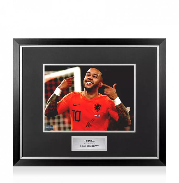 Memphis Depay Signed Netherlands Photo In Premium Photo Frame