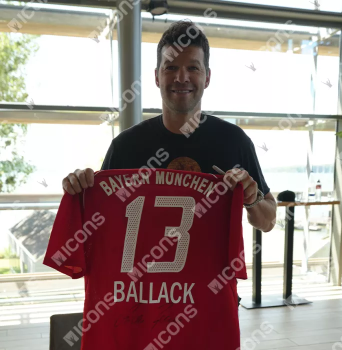 Michael Ballack Back Signed FC Bayern Munich 2005-06 Home Shirt In Classic Frame