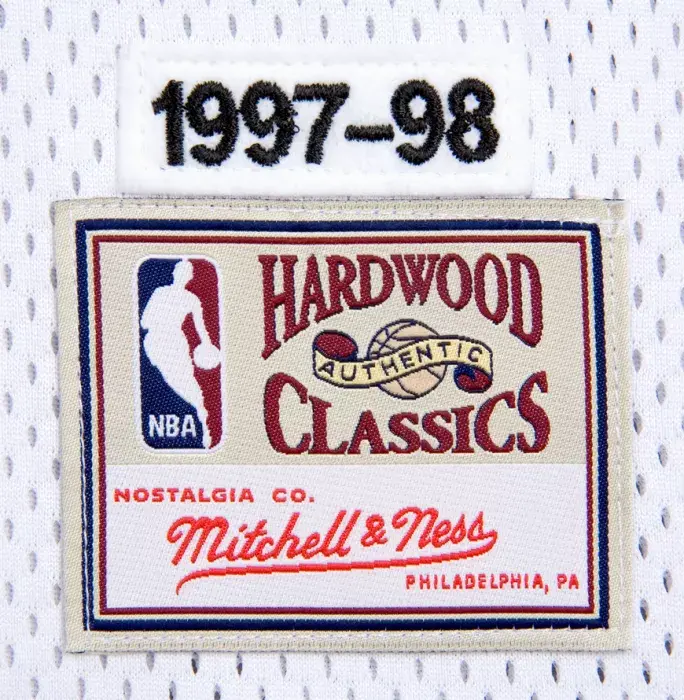 Michael Jordan Back Signed Chicago Bulls Home Jersey