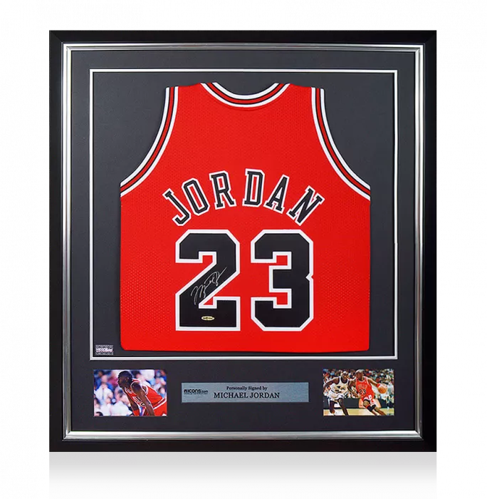 Michael Jordan Signed and Framed Chicago Bulls 1997-98 Away Jersey