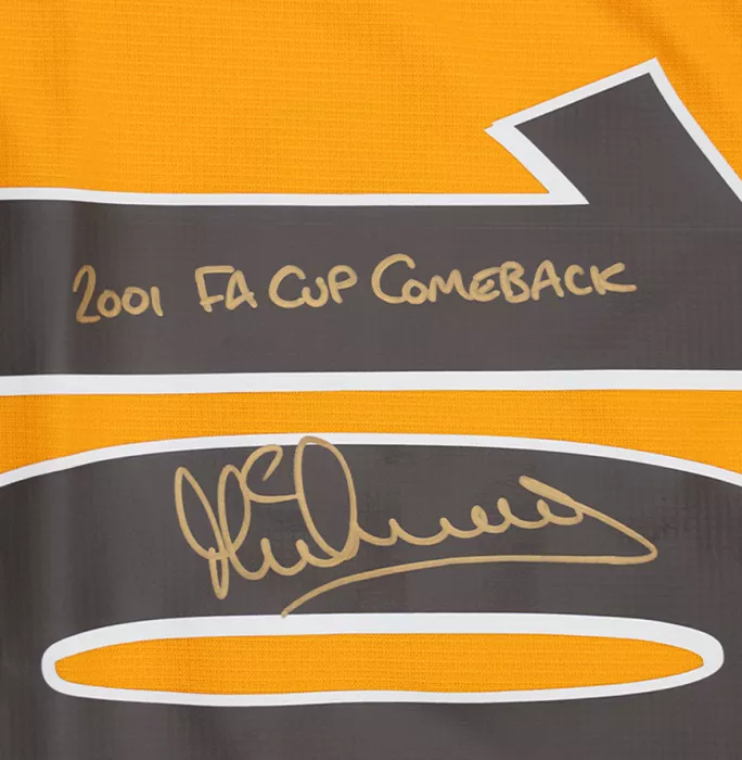 Michael Owen Back Signed Liverpool 2000-01 Away Shirt - 2001 FA Cup Comeback Inscription In Hero Frame: Option 1