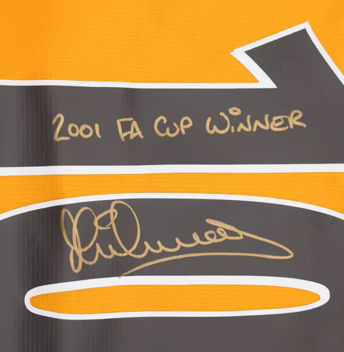 Michael Owen Back Signed Liverpool 2000-01 Away Shirt - 2001 FA Cup Winner Inscription In Hero Frame: Option 1