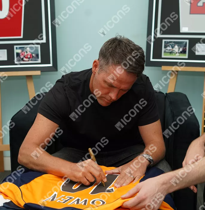 Michael Owen Back Signed Liverpool 2000-01 Away Shirt In Deluxe Packaging