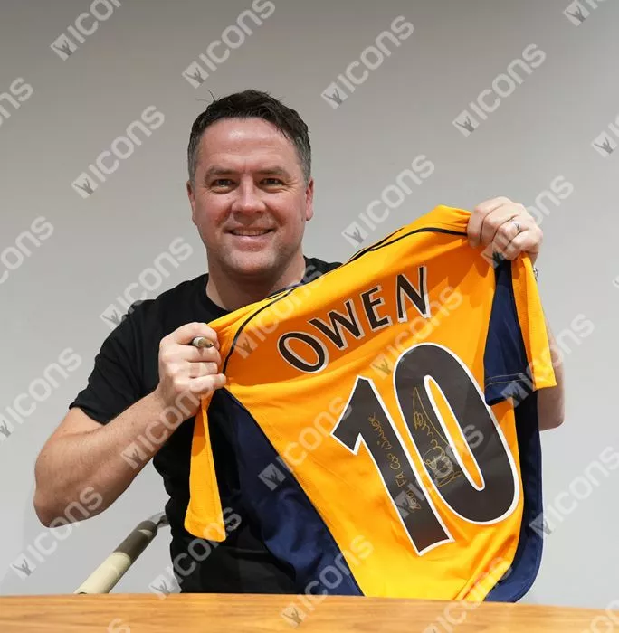 Michael Owen Back Signed Liverpool FC 2000 Away Shirt - "2001 FA Cup Winner" Inscription In Hero Frame: Option 1