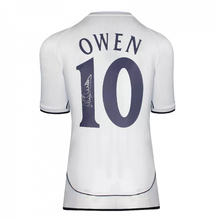 Michael Owen Signed England 2002 Home Shirt In Classic Frame