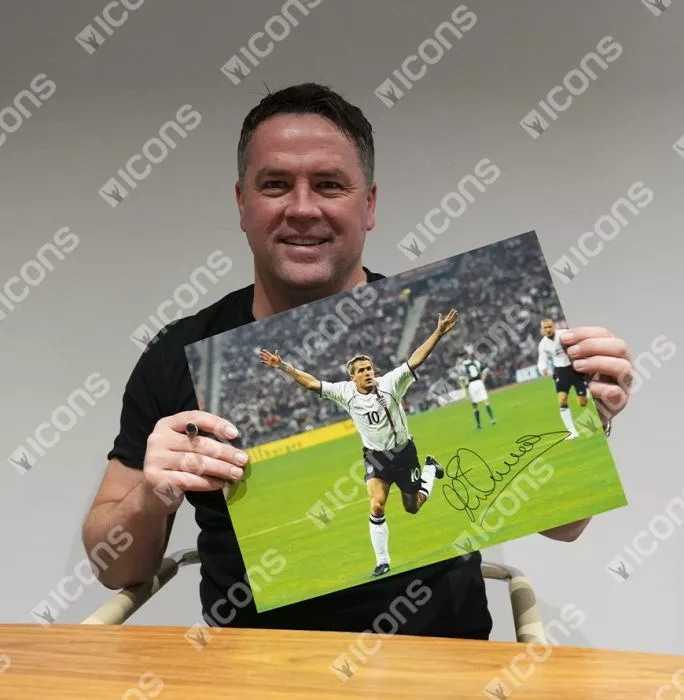 Michael Owen Signed England Photo In Premium Photo Frame: Goal Vs Germany