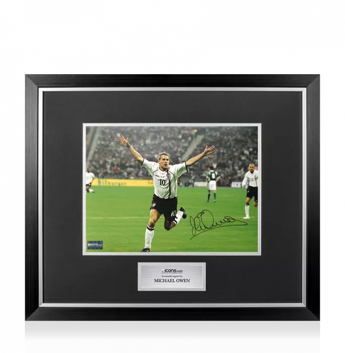 Michael Owen Signed England Photo In Premium Photo Frame: Goal Celebration Vs Germany