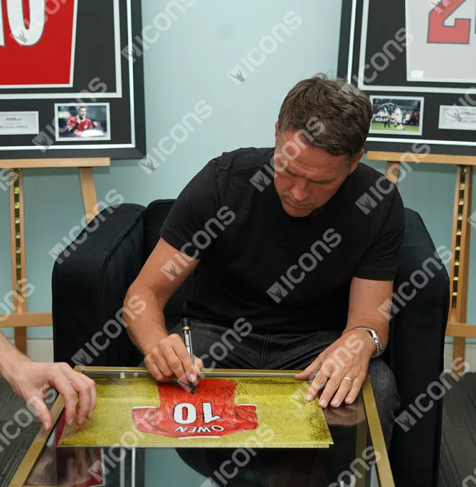 Michael Owen Signed Liverpool Shirt Artwork Print In Black Wooden Frame