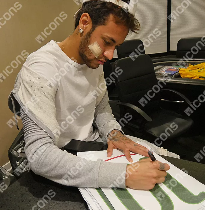 Neymar Jr Back Signed Brazil 2018 Shirt With Fan Style Numbers: 2014 Style