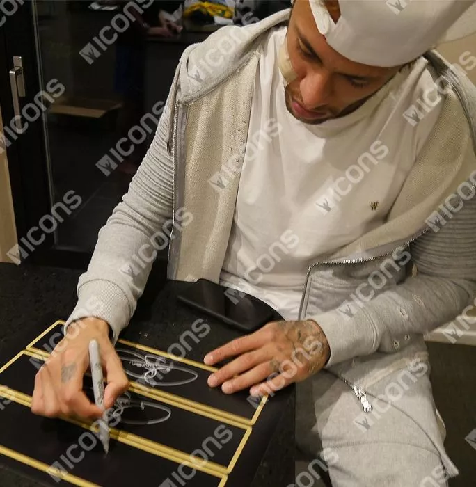 Neymar Jr Signed Plaque And Paris Saint-Germain Photo Frame: Icon Of Paris
