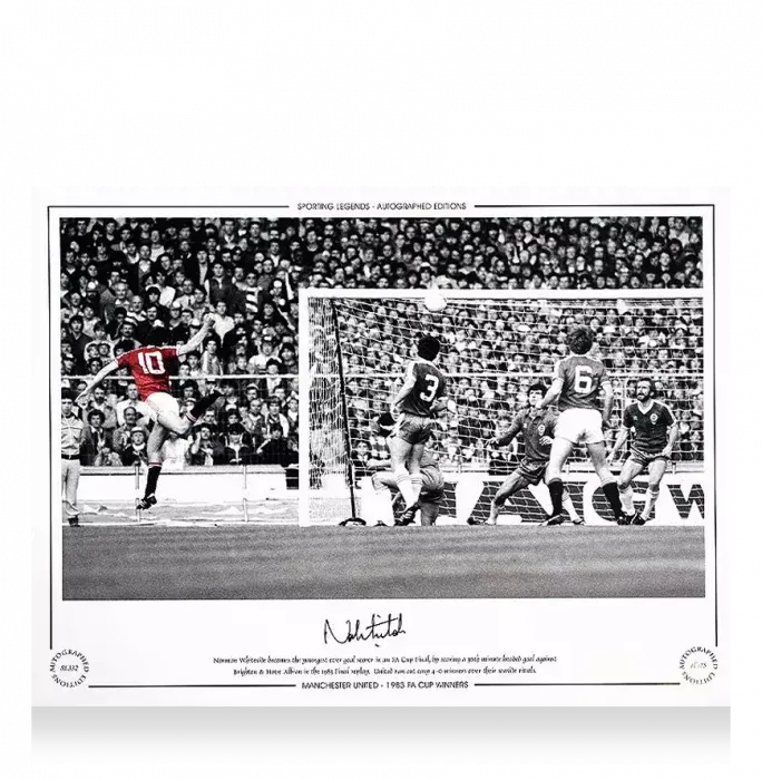 Norman Whiteside Signed Manchester United Photo