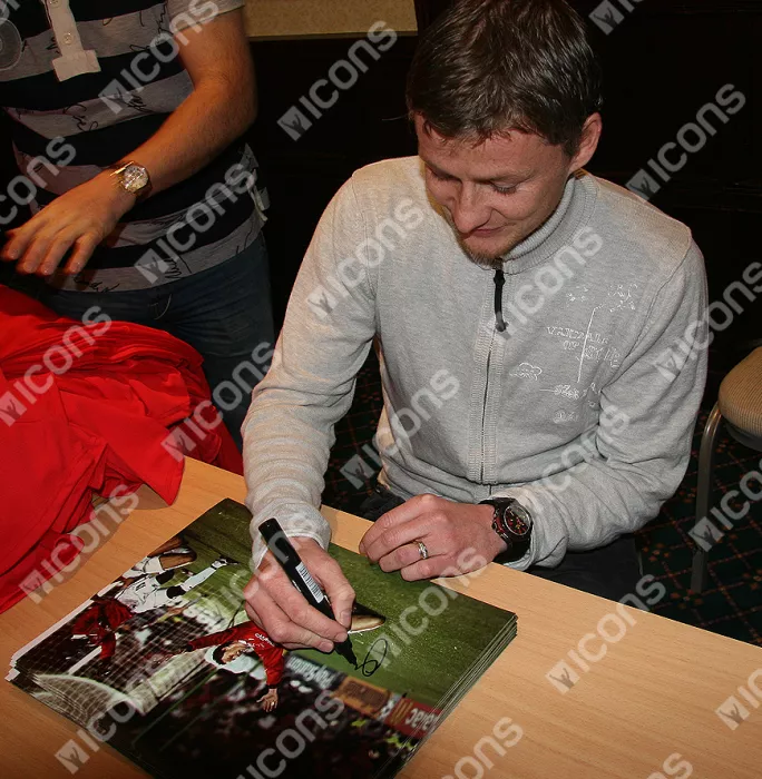Ole Gunnar Solskjaer Signed Manchester United Photo: 1999 UEFA Champions League Final Goal