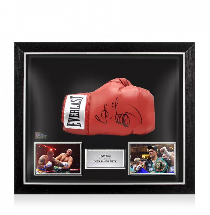 Oleksandr Usyk Signed Red Everlast Boxing Glove In Bubble Frame: Option 1