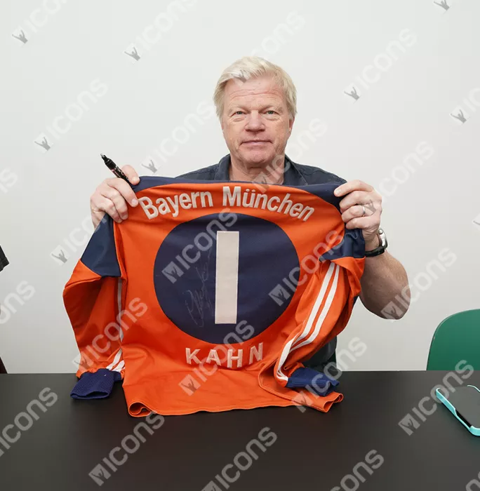 Oliver Kahn Back Signed FC Bayern Munich 2000-01 Goalkeeper Shirt In Hero Frame: Option 1