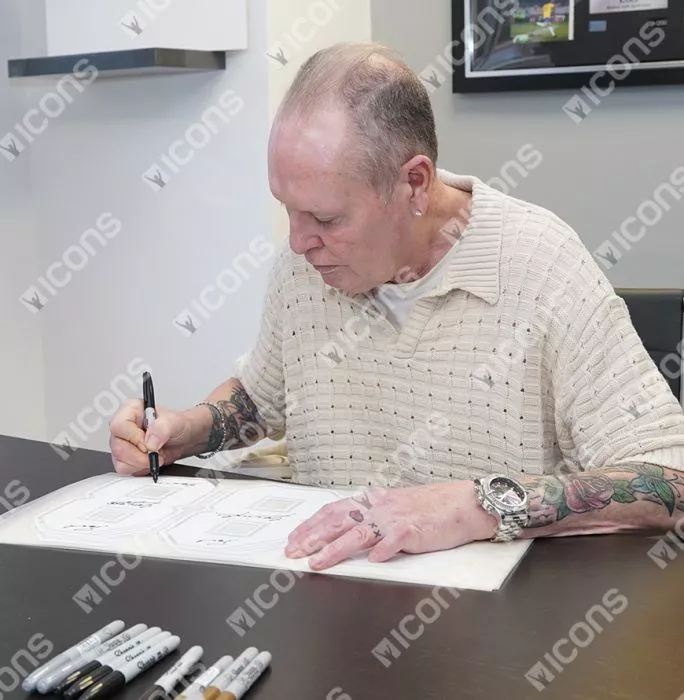 Paul Gascoigne Back Signed Rangers 2016-18 Home Shirt In Classic Frame